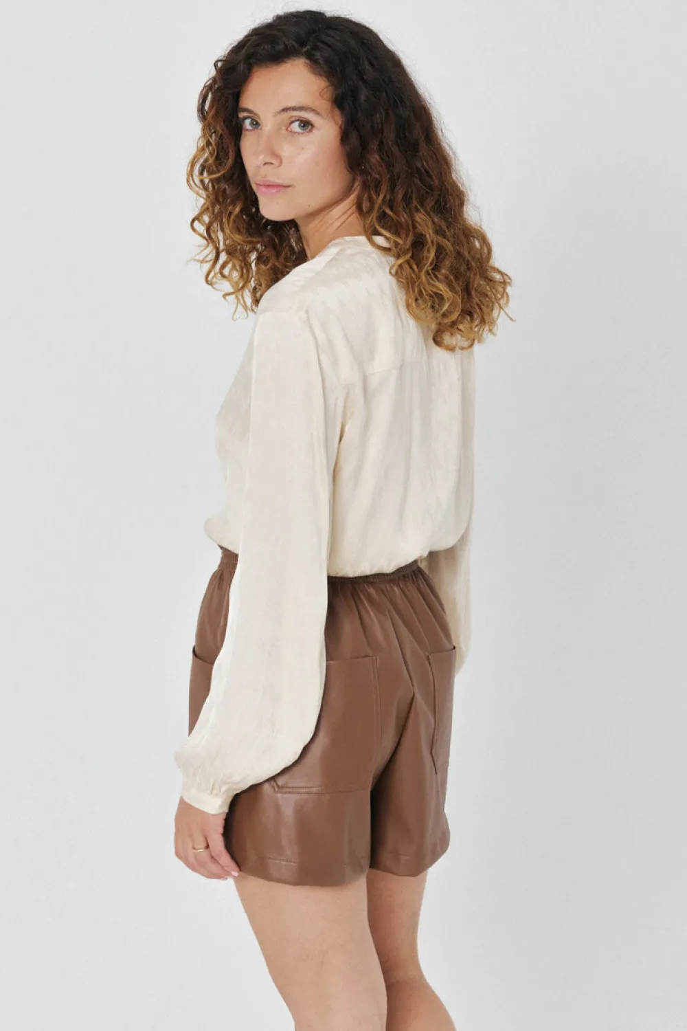 Clearance ARTLOVE Blouse Fionna - Beige