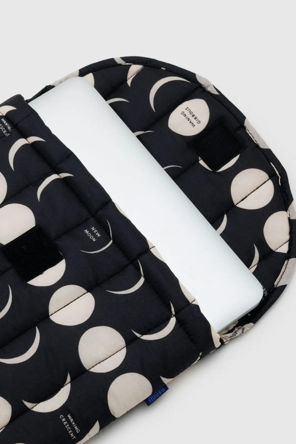 Store BAGGU 16" Laptop Sleeve - Moon