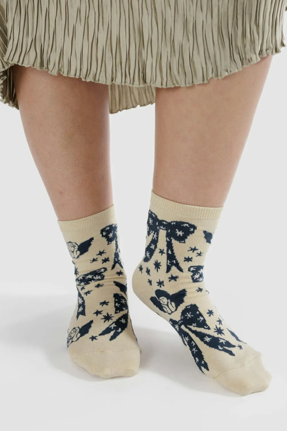 Cheap BAGGU Crew Socks - Cherub Bows