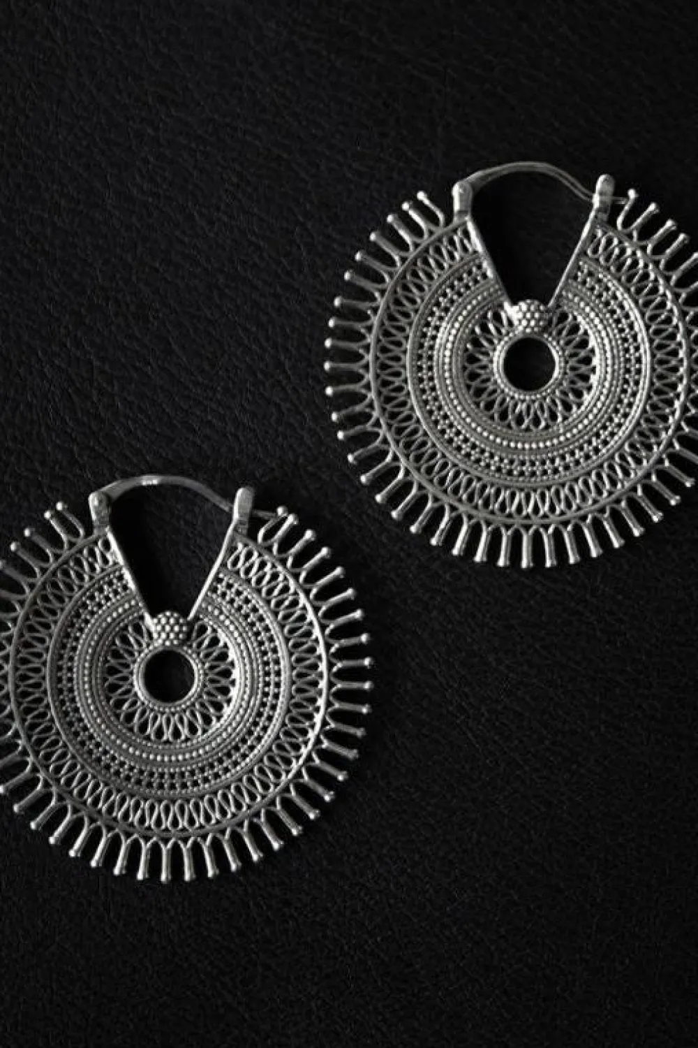 Cheap NOIR KALA BLACK KALA Surya S Hoop Earrings