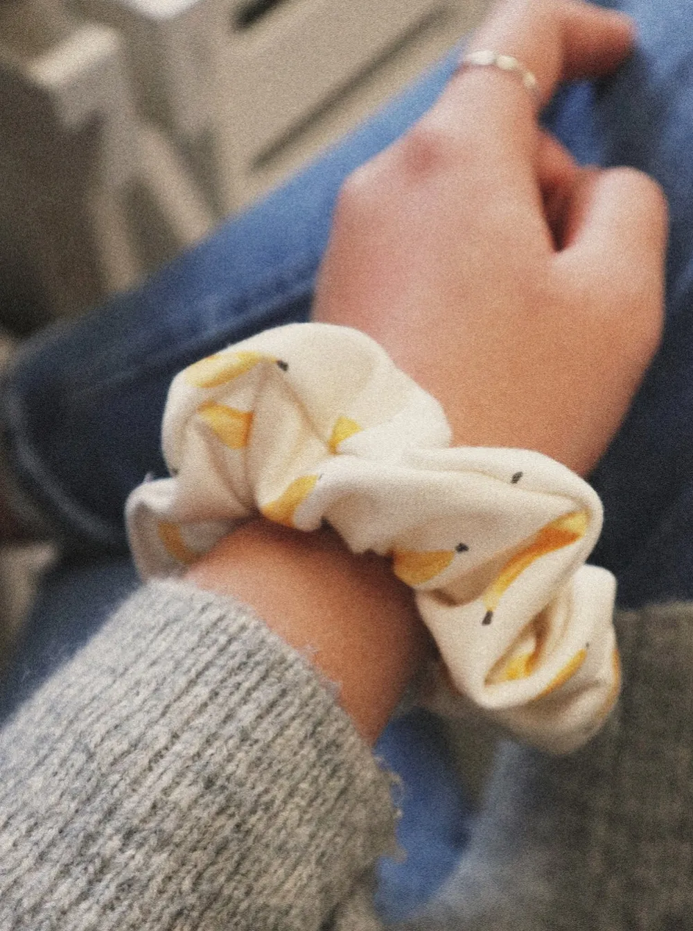Online FREON COLLECTIVE Banana Scrunchie