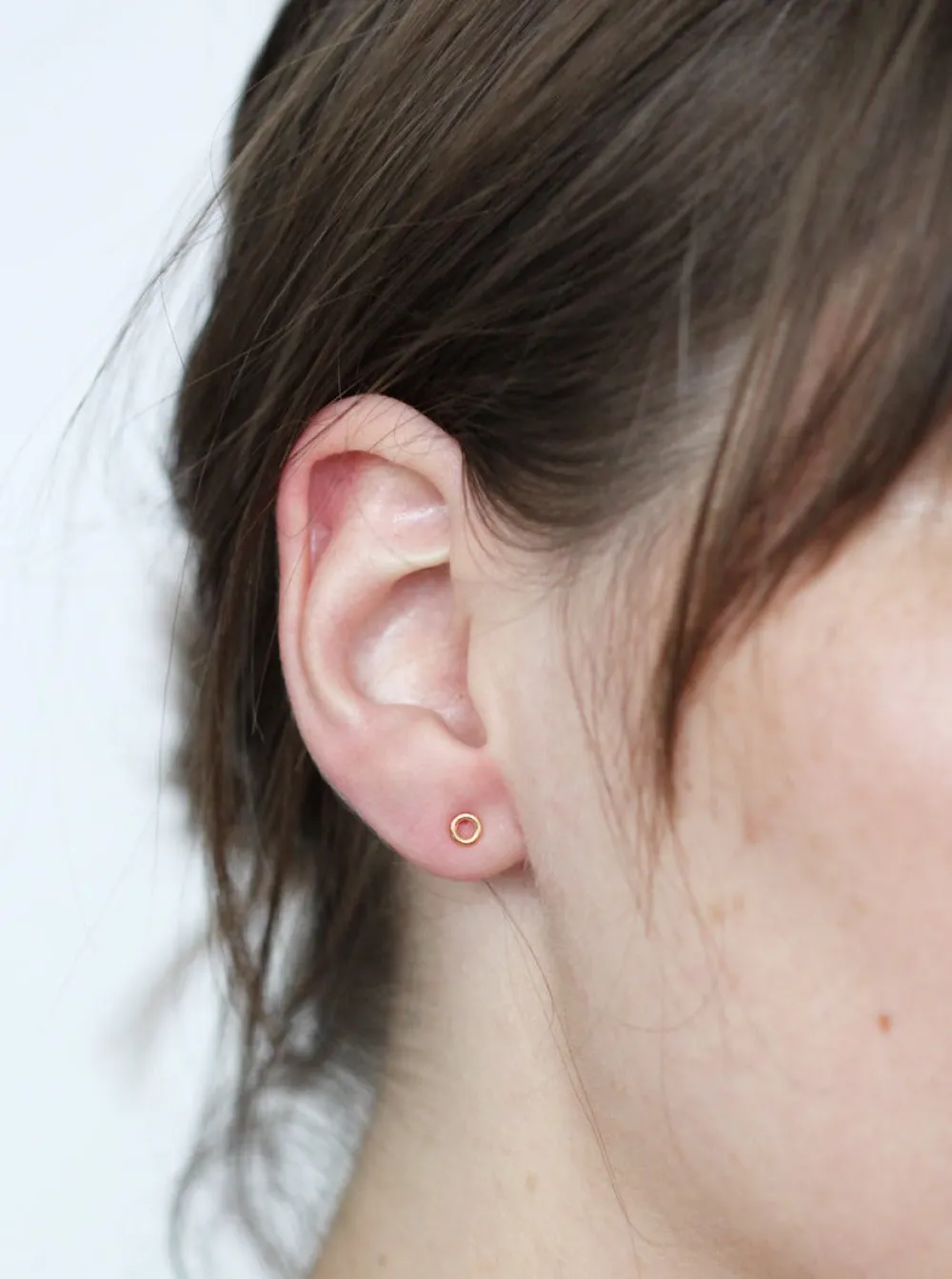 Outlet MAKSYM Mini Circle Earrings - Gold