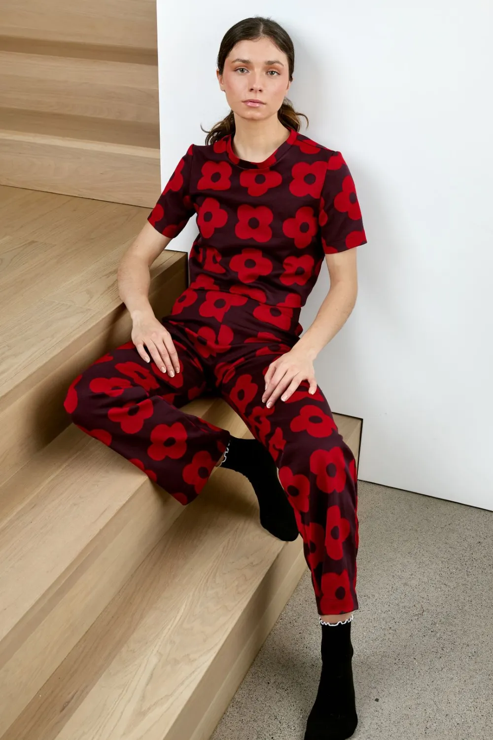Fashion MARIGOLD Simon Pants - Red and Burgundy Flowers