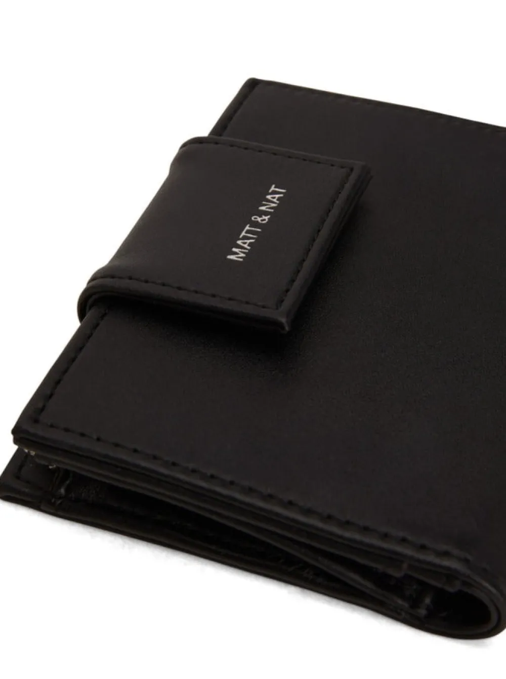 New MATT & NAT Cruise SM Sol Wallet - Black
