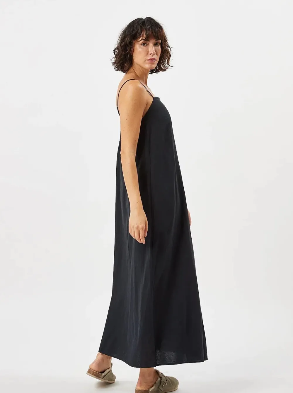 Shop MINIMUM Vikilino dress