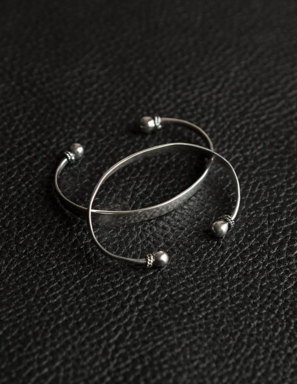 Store NOIR KALA Bracelet Open Dots