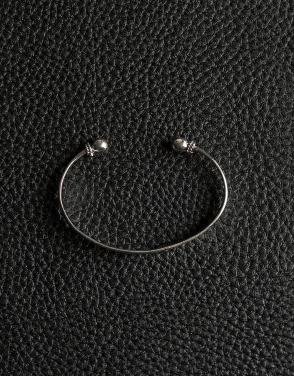 Store NOIR KALA Bracelet Open Dots