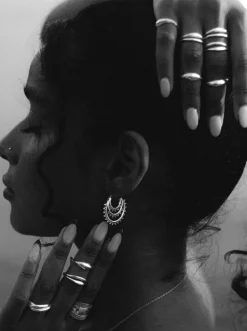 Sale NOIR KALA Seeds Of Light Hoop Earrings - Silver