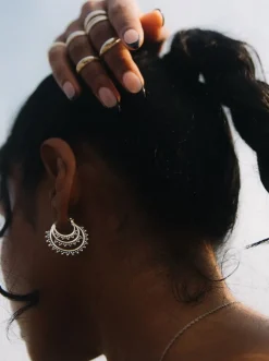 Sale NOIR KALA Seeds Of Light Hoop Earrings - Silver