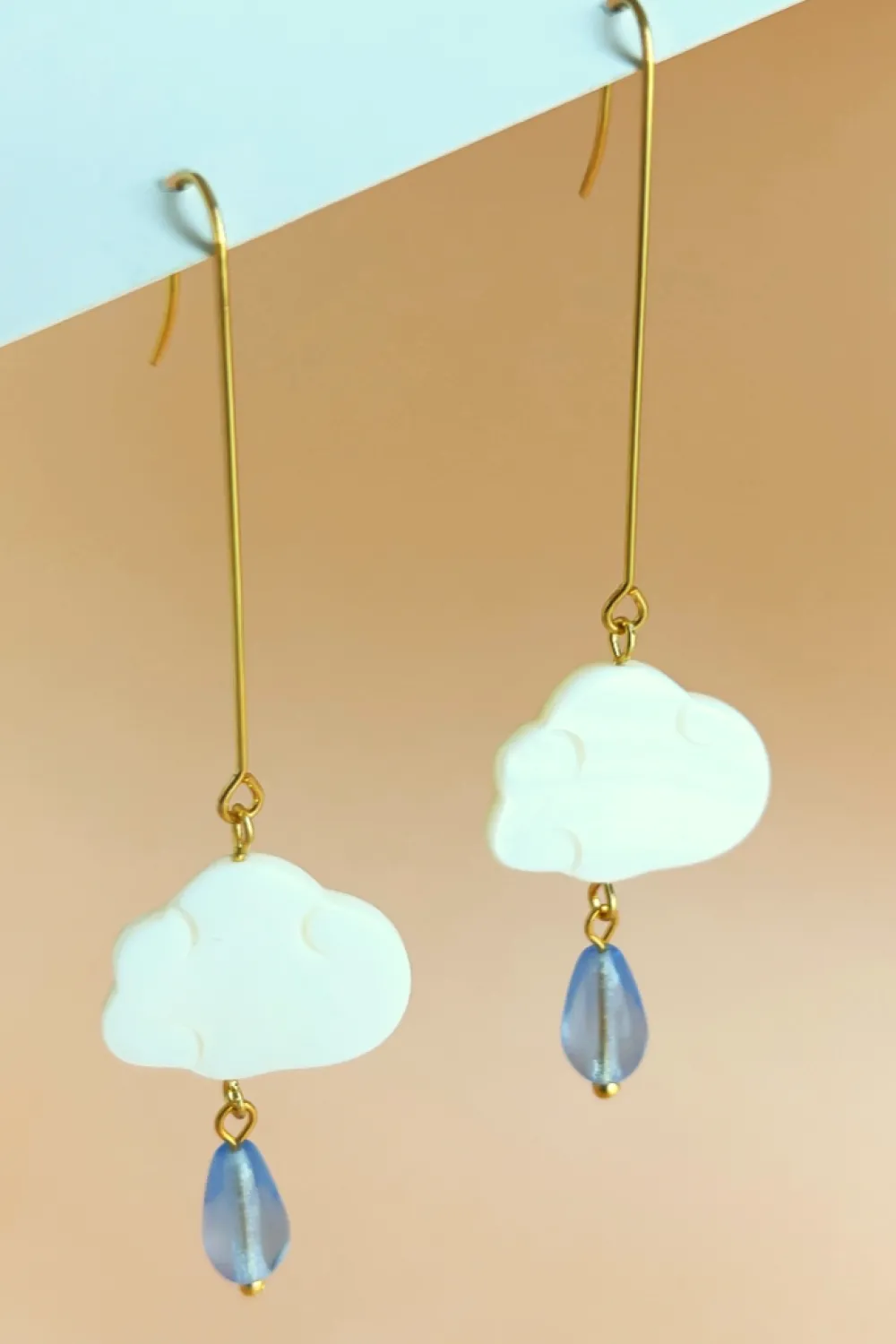 Shop YELLOW DOTS STUDIO Boucles d'oreilles Rainy Cloud