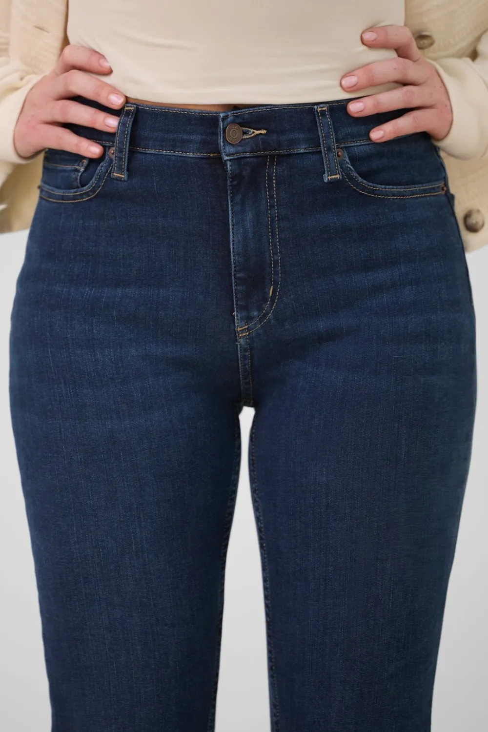 Best YOGA JEANS Emily Fitted Cut - Milos